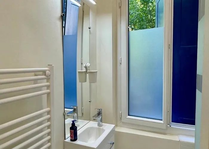 A 2 Pas De La Gare Et Du Centre *